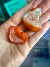 Load image into Gallery viewer, Agate Heart - 1 Piece